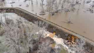 Орск. Вид на дамбу у поселка Лесоторговый